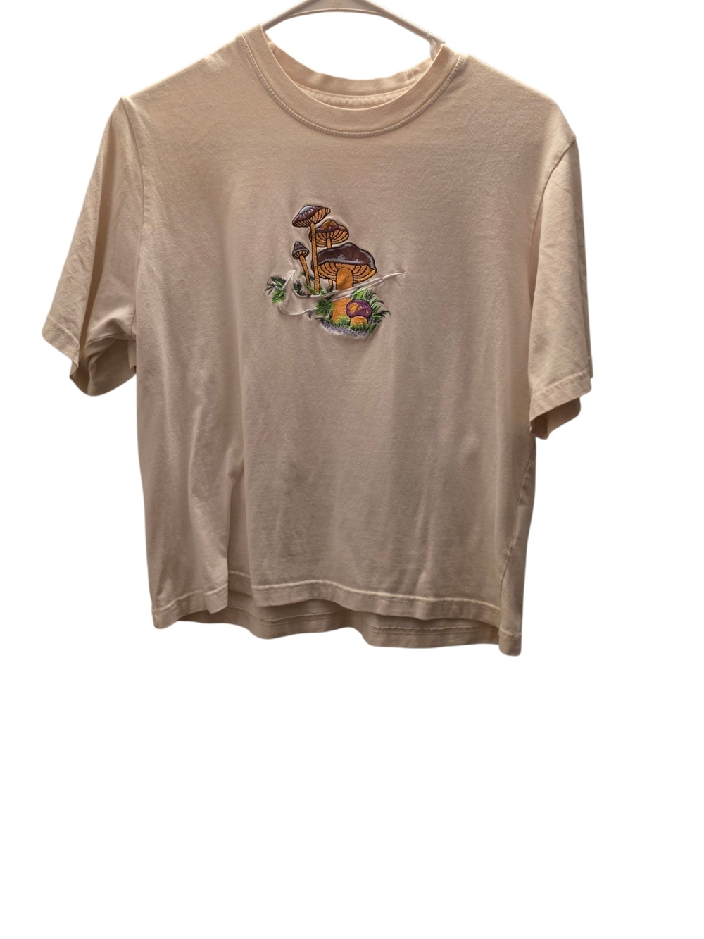 NIKE Cream Graphic Mushroom T-Shirt RARE FIND EUC